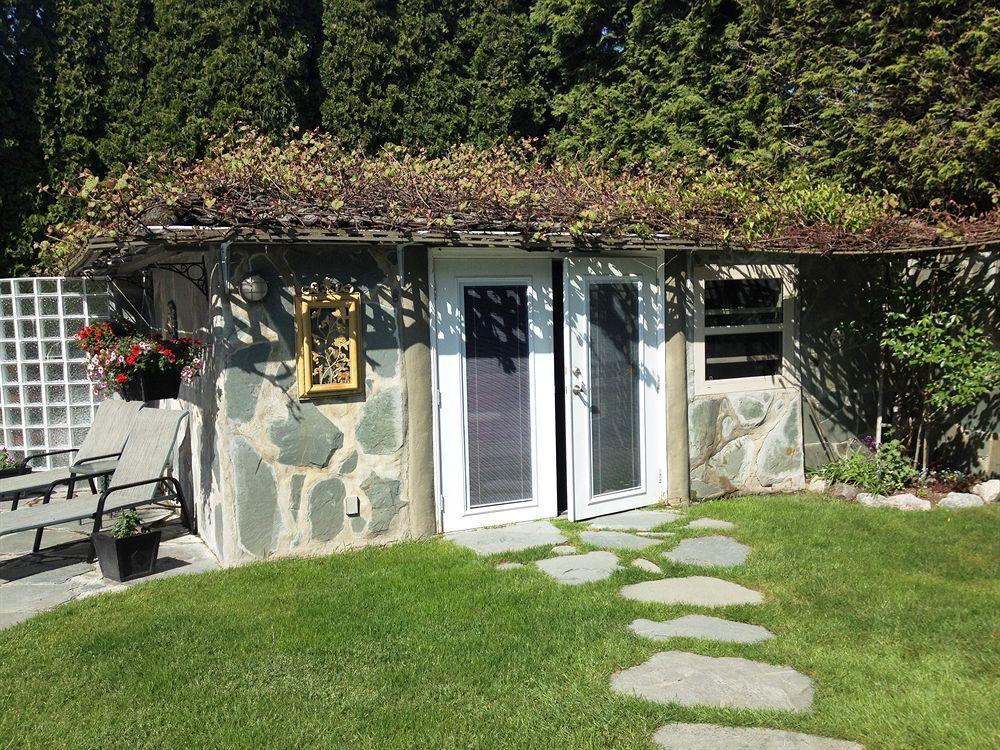 The Stone Hedge Bed And Breakfast Richmond Exteriér fotografie