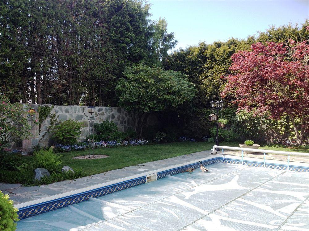 The Stone Hedge Bed And Breakfast Richmond Exteriér fotografie
